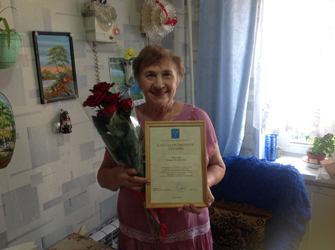 Жительница Фрунзенского района отпраздновала 80-летний юбилей
